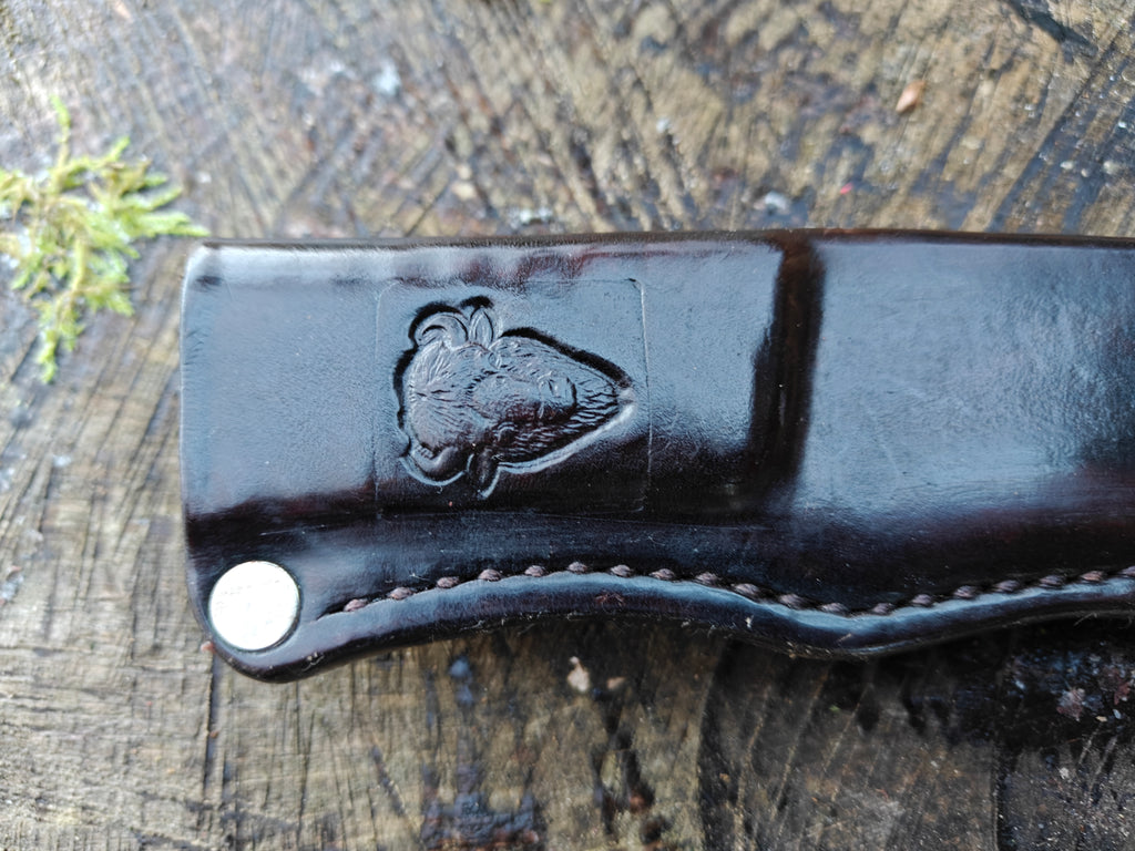 Schrade Wolverine med spical håndlavet skede.