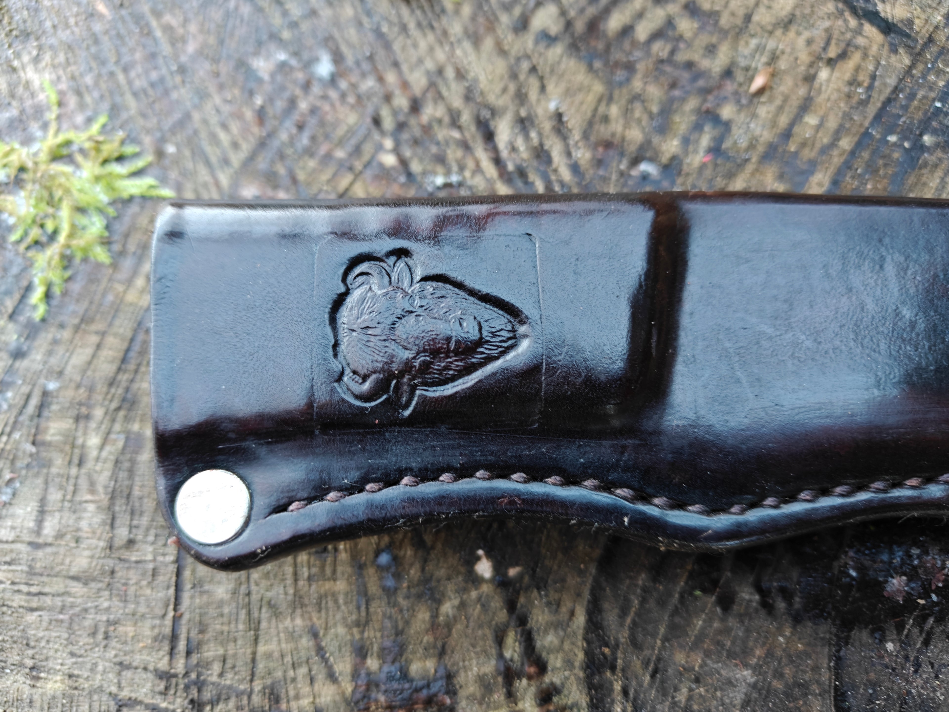 Schrade Wolverine med spical håndlavet skede.