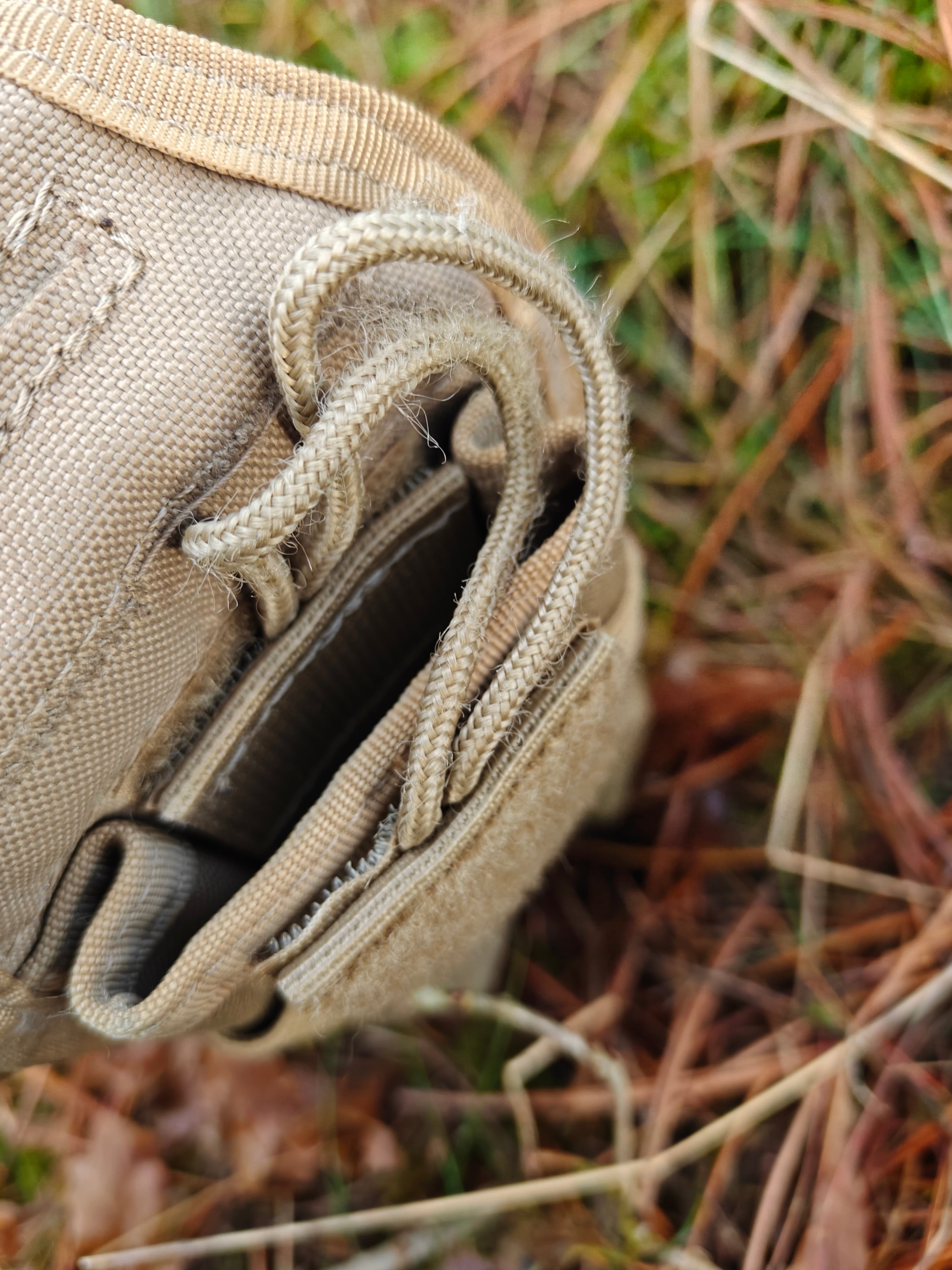 Magasin-/Utilitypouch i Coyote Brown (brugt)